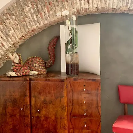 Old Stables Chiado - 2 Bedroom In The Heart Of 아파트 리스본