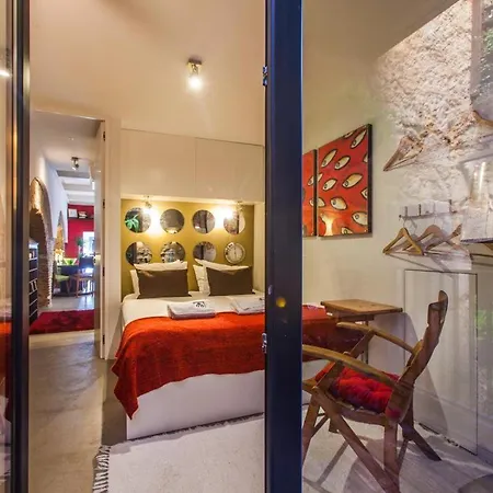 Old Stables Chiado - 2 Bedroom In The Heart Of * 리스본