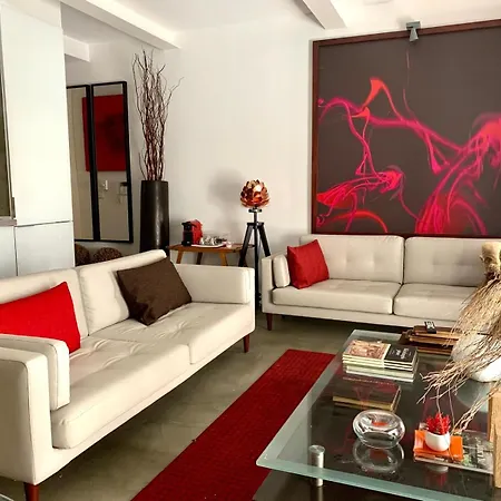 아파트 Old Stables Chiado - 2 Bedroom In The Heart Of 리스본
