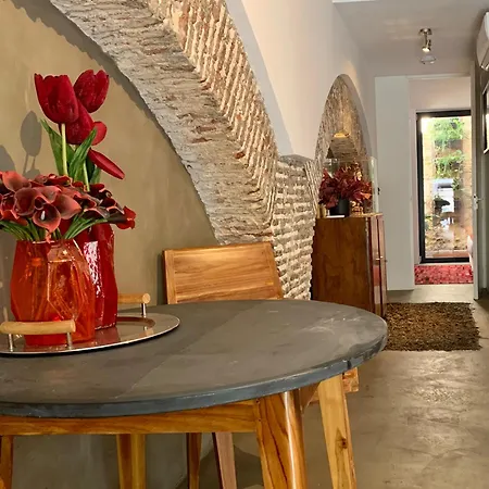 Old Stables Chiado - 2 Bedroom In The Heart Of 아파트 *