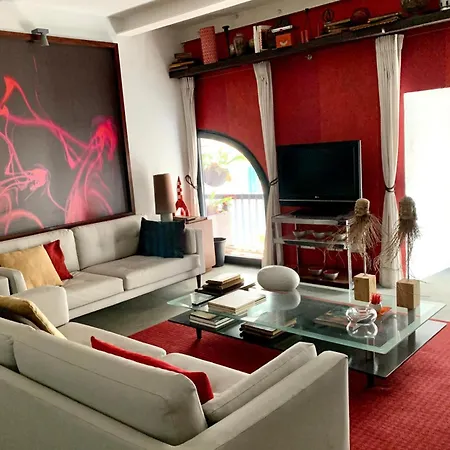 Old Stables Chiado - 2 Bedroom In The Heart Of * ליסבון