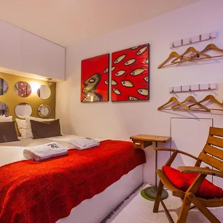 Old Stables Chiado - 2 Bedroom In The Heart Of